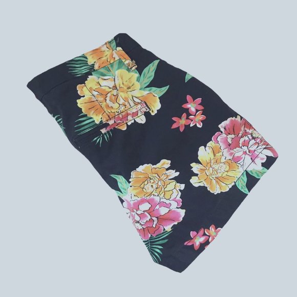 Old Navy Flowered Chino Print Shorts Size 0 - Picture 6 of 9